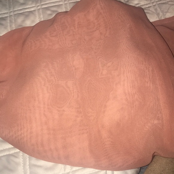 Sheer sleeveless blush blouse - Picture 3 of 3